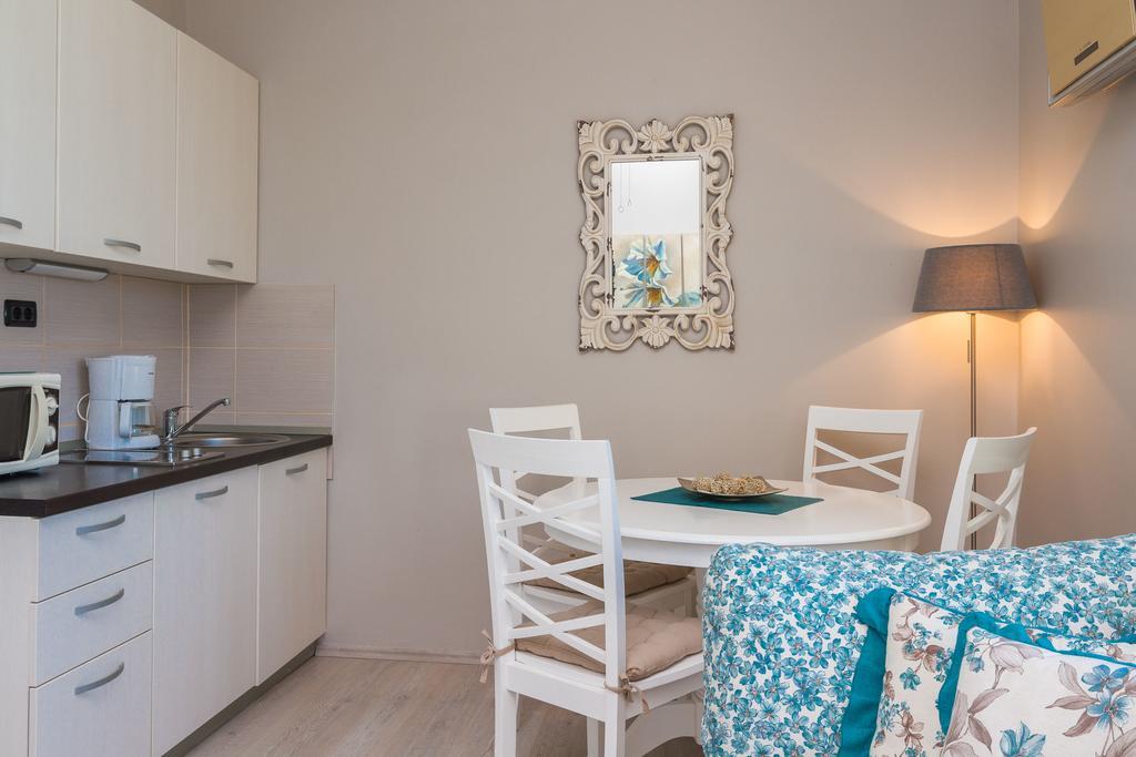 Apartments Suzy Сплит Экстерьер фото