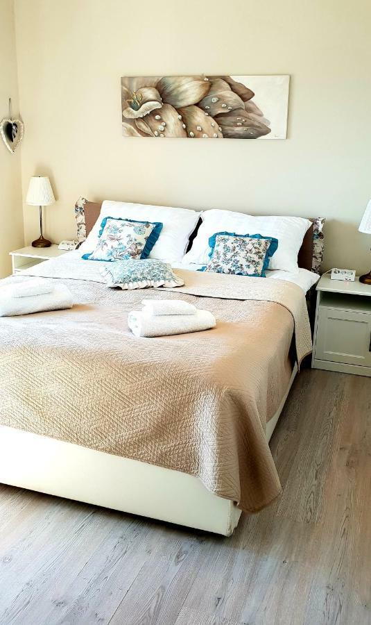 Apartments Suzy Сплит Экстерьер фото